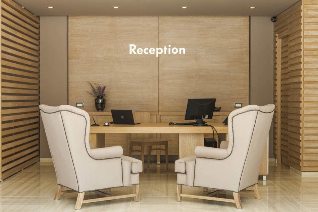 aqua-oliva-hotel-resort-sivota- reception