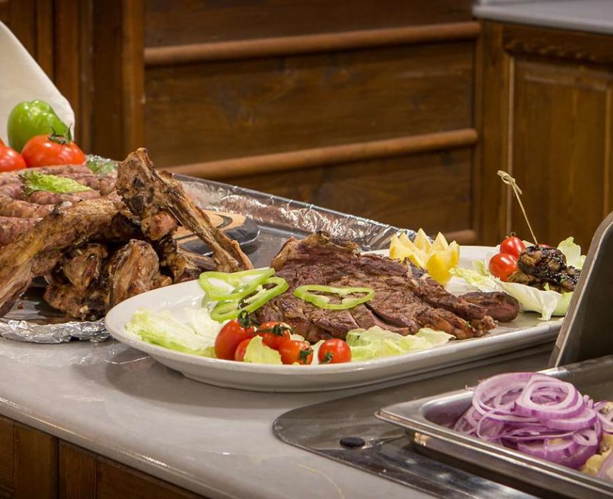 Country Club Hotel & Suites, Restaurant