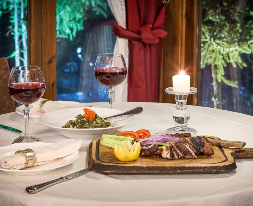 Country Club Hotel & Suites, Restaurant