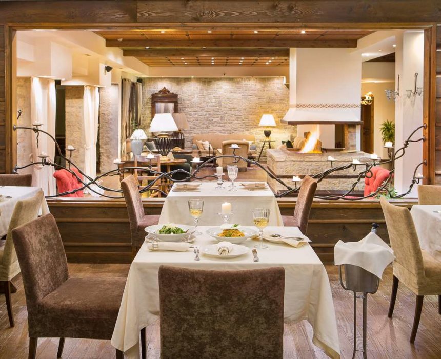 Country Club Hotel & Suites, Restaurant