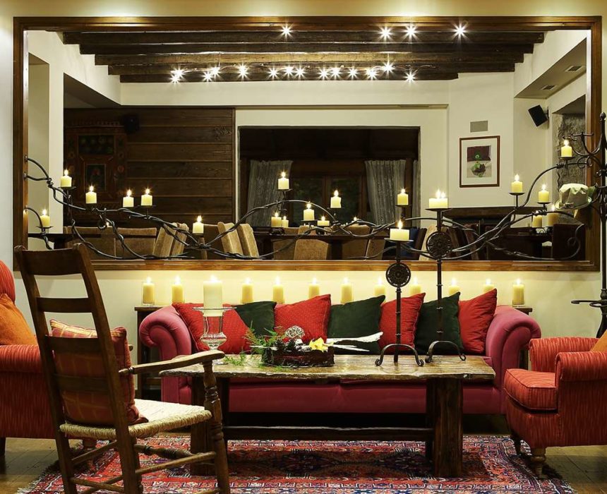 Country Club Hotel & Suites, Bar - Lounge Café