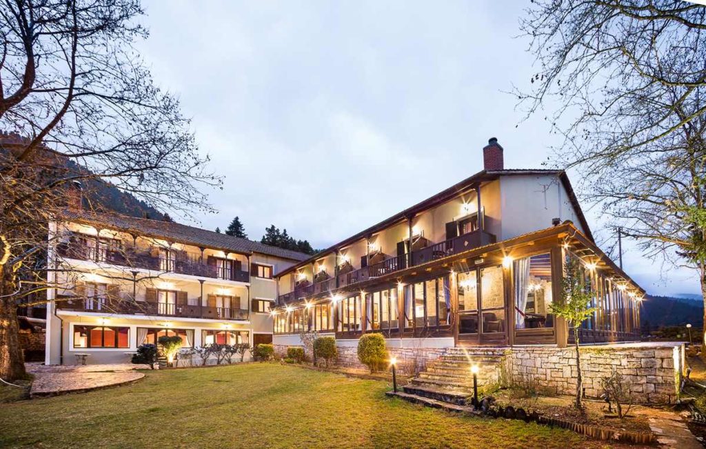 Country Club Hotel and Suites, Εξωτερική Όψη