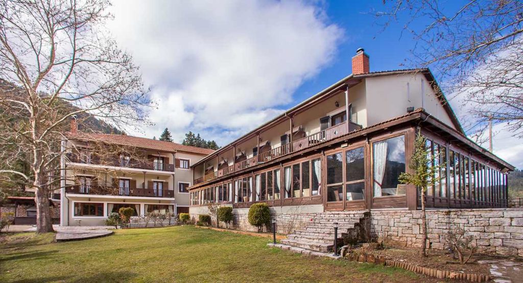 Country Club Hotel and Suites, Εξωτερική Όψη