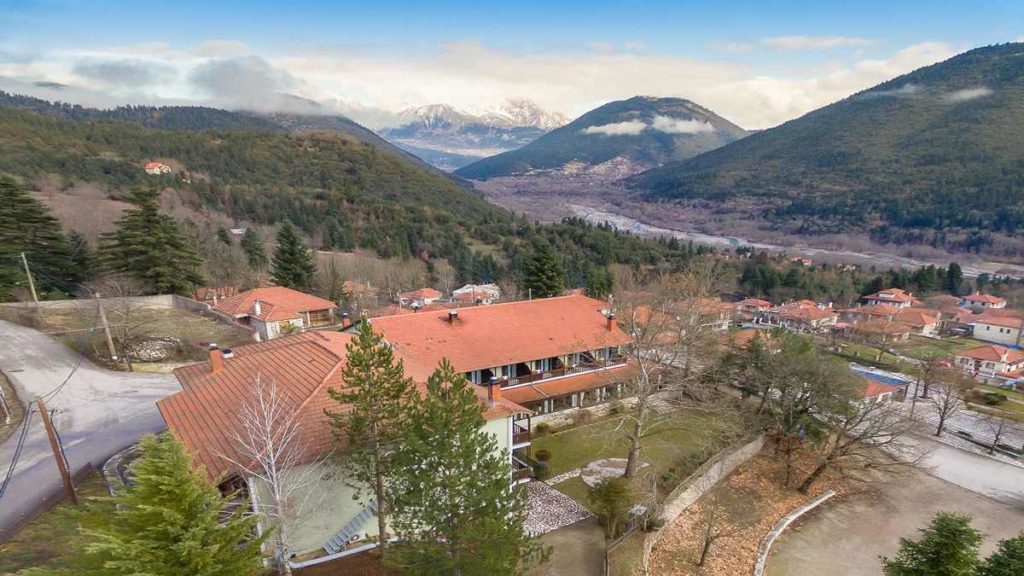 Country Club Hotel and Suites, Εξωτερική Όψη