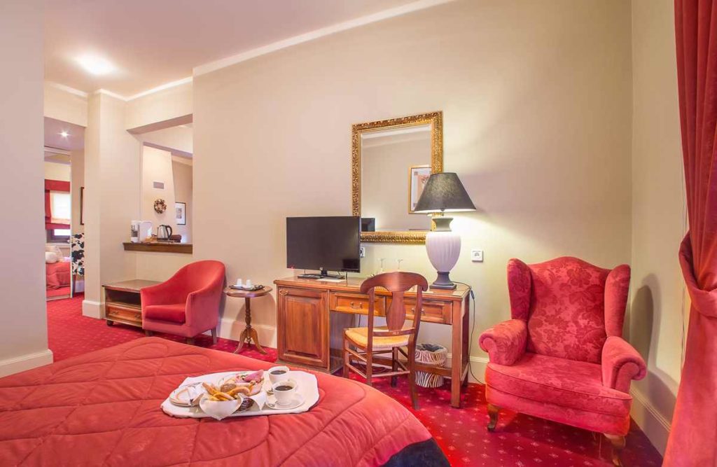 Country Club Hotel and Suites, Grand Σουίτα