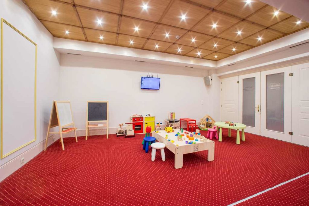 Country Club Hotel and Suites, Παιδότοπος