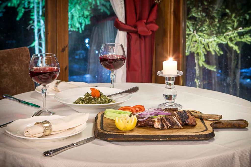 Country Club Hotel and Suites, Εστιατόριο