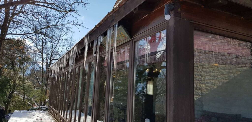 Across Hotels & Resorts -Country Club Hotel & Suites - Mikro Chorio-Karpenisi - Winter