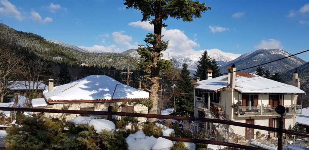 Across Hotels & Resorts -Country Club Hotel & Suites - Mikro Chorio-Karpenisi - Winter