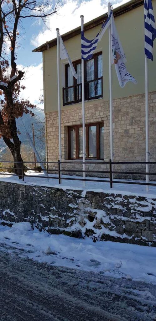 Across Hotels & Resorts -Country Club Hotel & Suites - Mikro Chorio-Karpenisi - Winter