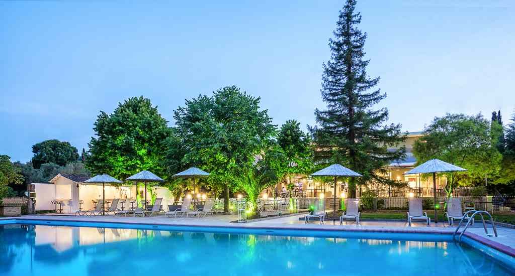 Silver Bay Hotel Pool